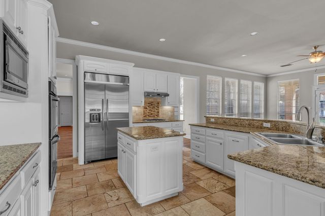 715 Manchester Court, Southlake, TX 76092