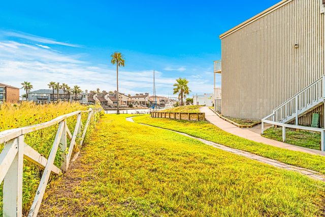 14300 S Padre Island Dr 108, Corpus Christi, TX 78418