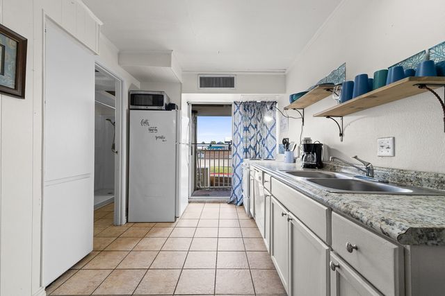 14300 S Padre Island Dr 108, Corpus Christi, TX 78418