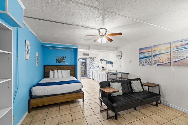 14300 S Padre Island Dr 108, Corpus Christi, TX 78418