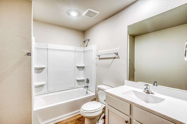 8214 Sunberry Shadow Drive, Houston, TX 77016