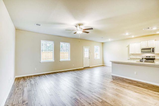 8214 Sunberry Shadow Drive, Houston, TX 77016