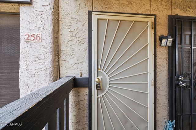 1927 E Hampton Avenue Unit 256, Mesa, AZ 85204