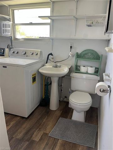 11011 Sunglow LN, Fort Myers, FL 33908