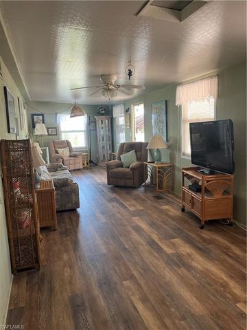 11011 Sunglow LN, Fort Myers, FL 33908