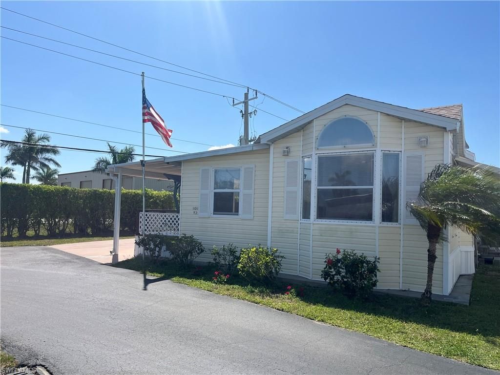 11011 Sunglow LN, Fort Myers, FL 33908