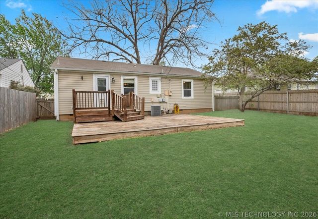 3820 S Detroit Avenue, Tulsa, OK 74105