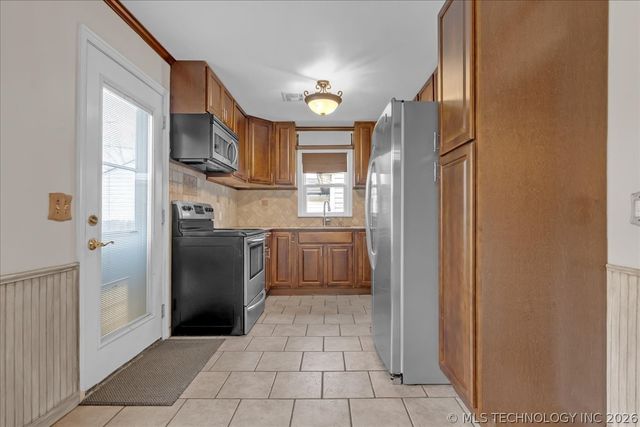 3820 S Detroit Avenue, Tulsa, OK 74105