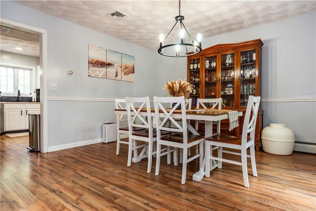 195 Oakland Beach Avenue, Warwick, RI 02889