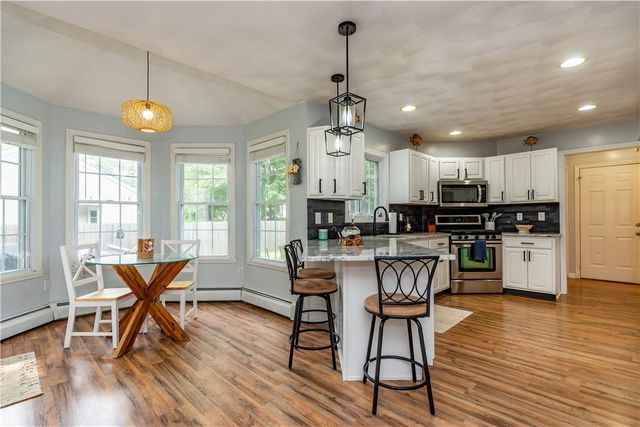 195 Oakland Beach Avenue, Warwick, RI 02889