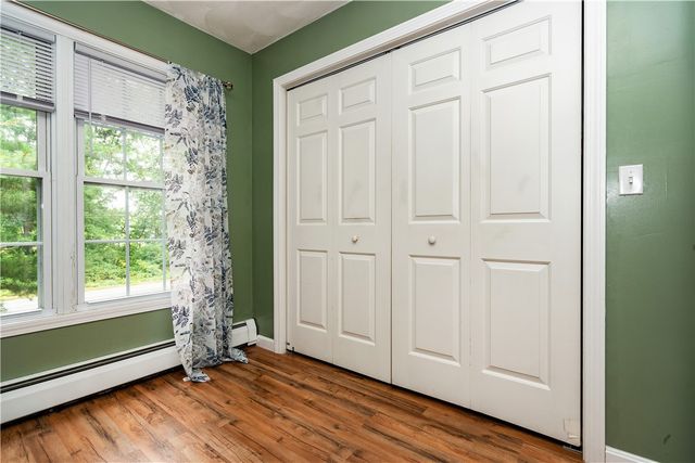 195 Oakland Beach Avenue, Warwick, RI 02889