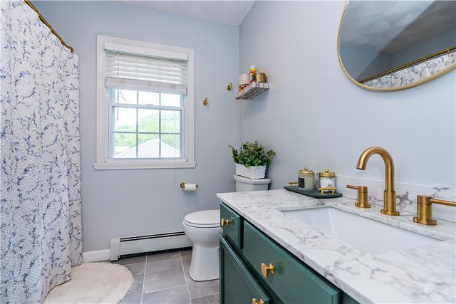 195 Oakland Beach Avenue, Warwick, RI 02889