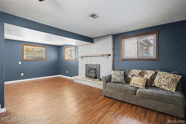 5233 Sagamore Drive, Flint Charter Township, MI 48473