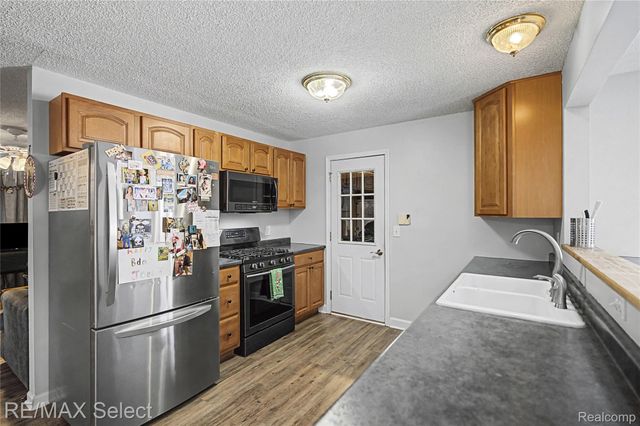 5233 Sagamore Drive, Flint Charter Township, MI 48473