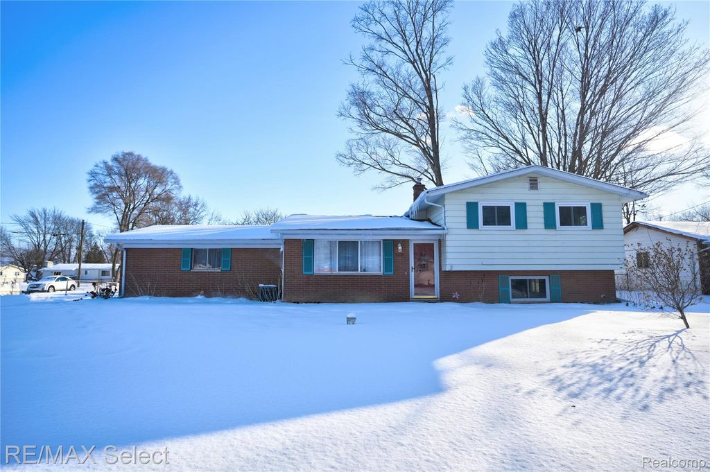 5233 Sagamore Drive, Flint Charter Township, MI 48473