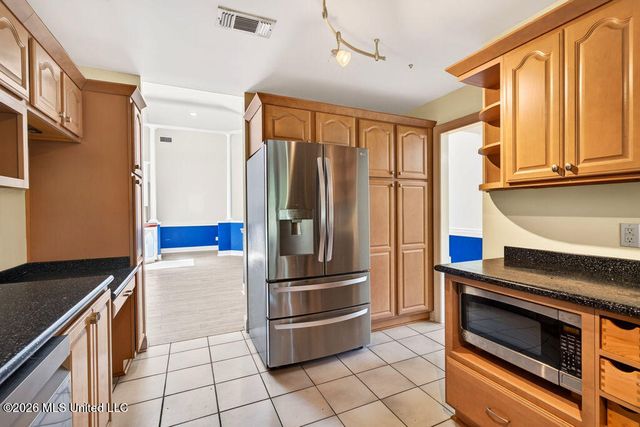 219 Tantallon Drive, Ocean Springs, MS 39564