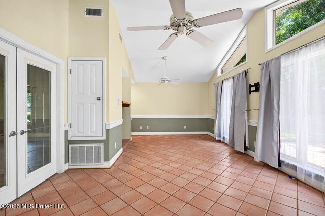 219 Tantallon Drive, Ocean Springs, MS 39564