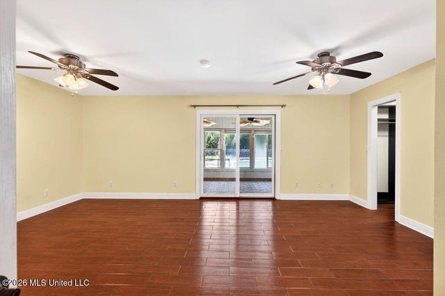 219 Tantallon Drive, Ocean Springs, MS 39564