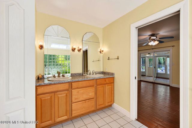 219 Tantallon Drive, Ocean Springs, MS 39564