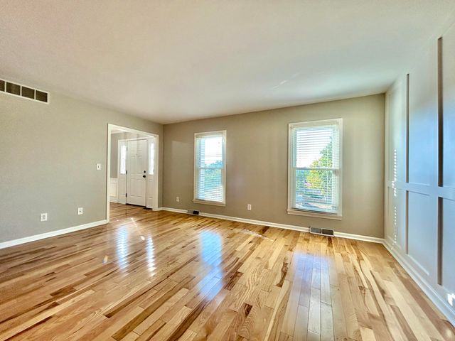 103 Rebel Drive, Somerset, KY 42501