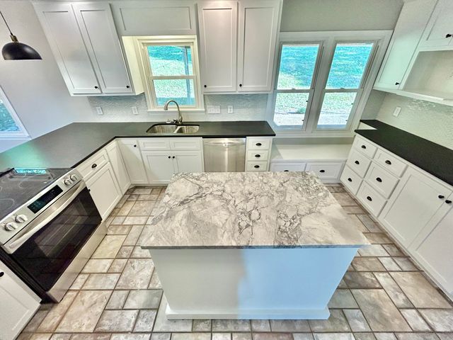 103 Rebel Drive, Somerset, KY 42501