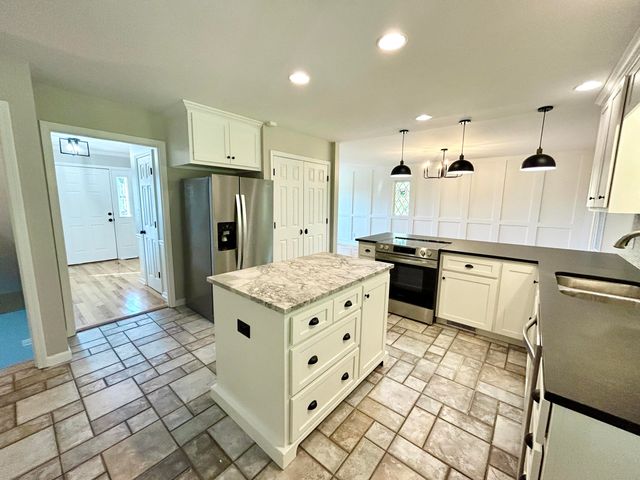 103 Rebel Drive, Somerset, KY 42501