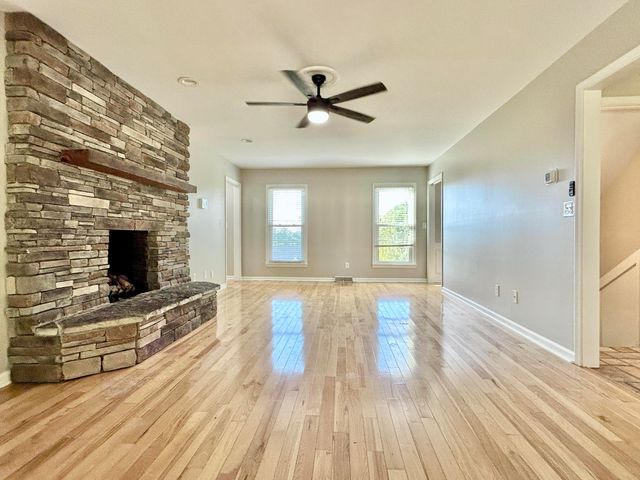 103 Rebel Drive, Somerset, KY 42501