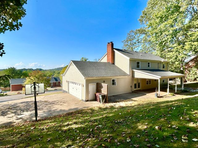 103 Rebel Drive, Somerset, KY 42501