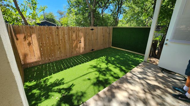 1430 Hays, San Antonio, TX 78202