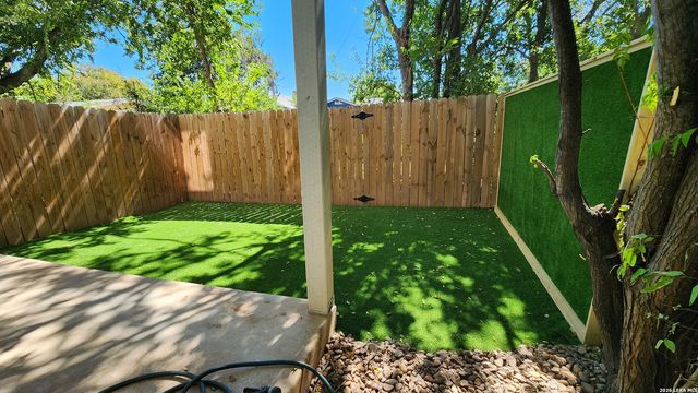 1430 Hays, San Antonio, TX 78202