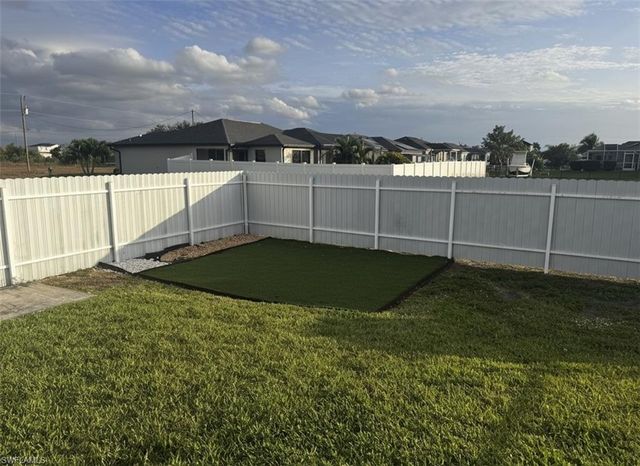 1923 NW 10th AVE, Cape Coral, FL 33993