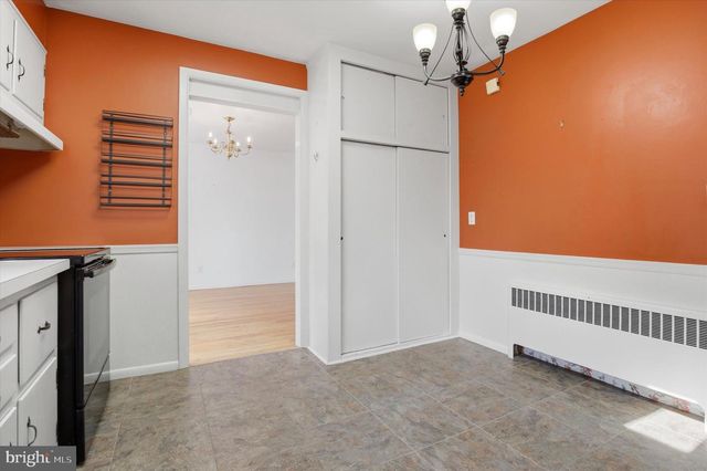 12 BETSY LN, Ambler, PA 19002