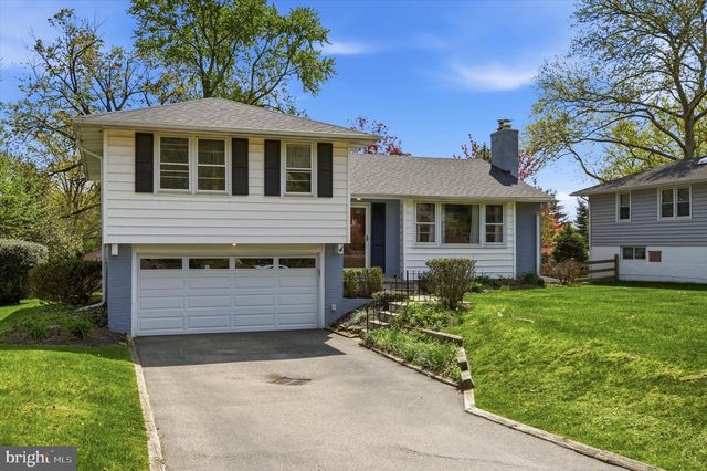 12 BETSY LN, Ambler, PA 19002