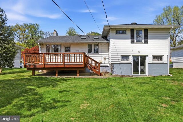 12 BETSY LN, Ambler, PA 19002