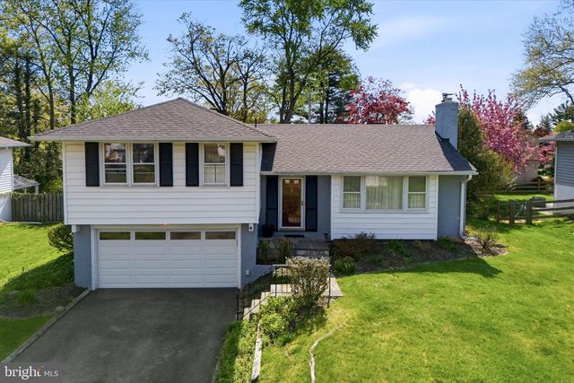 12 BETSY LN, Ambler, PA 19002