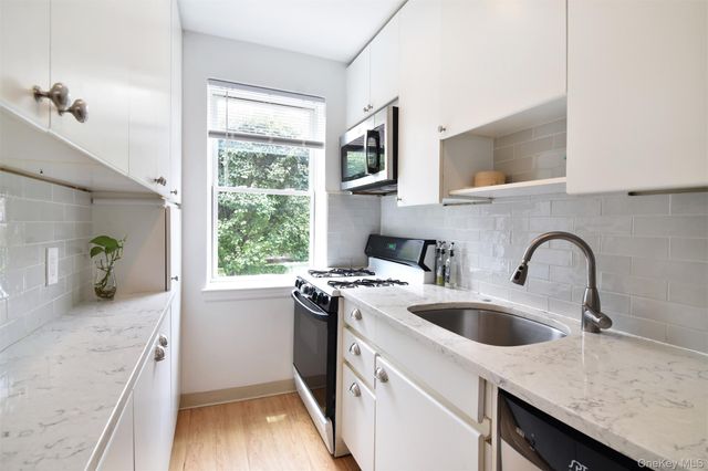 14 S Broadway 11-1A, Irvington, NY 10533