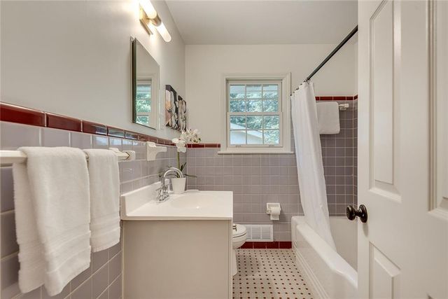 1275 Oak Grove Drive, Decatur, GA 30033