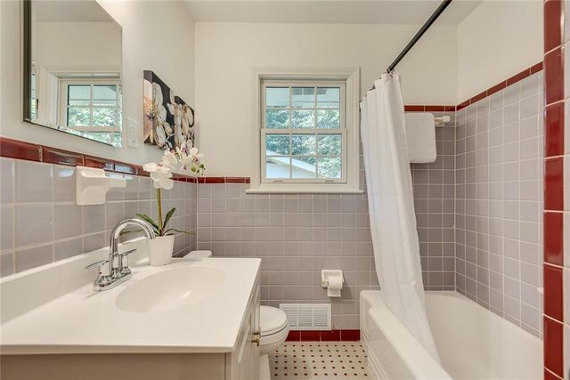 1275 Oak Grove Drive, Decatur, GA 30033