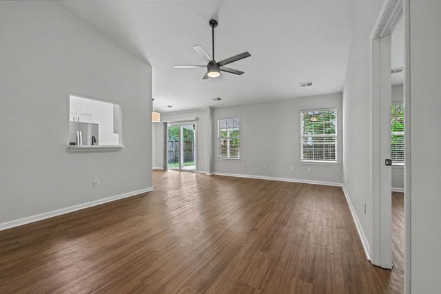 321 Jamestown Drive, Summerville, SC 29486