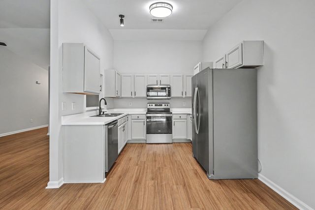 321 Jamestown Drive, Summerville, SC 29486