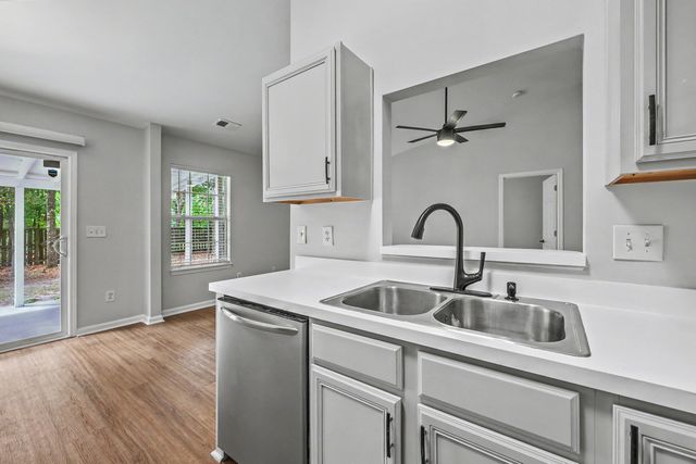 321 Jamestown Drive, Summerville, SC 29486