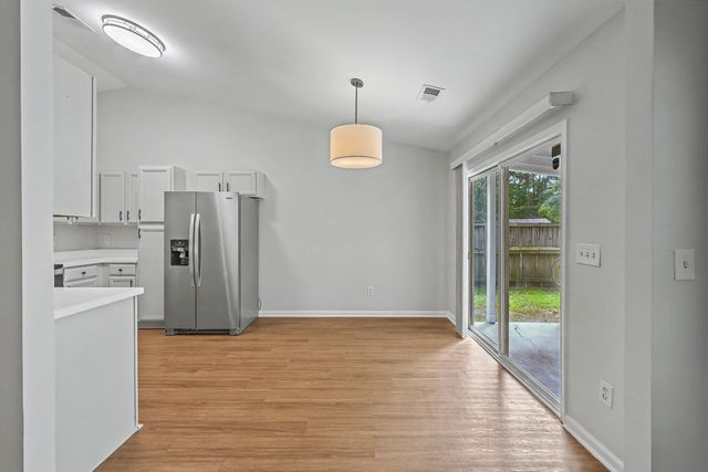 321 Jamestown Drive, Summerville, SC 29486