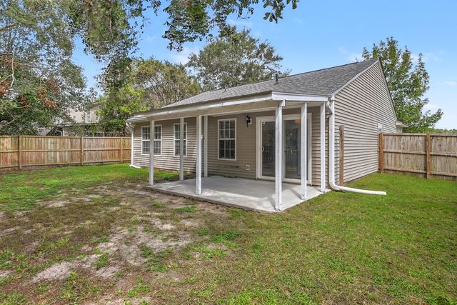 321 Jamestown Drive, Summerville, SC 29486