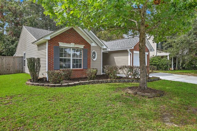 321 Jamestown Drive, Summerville, SC 29486