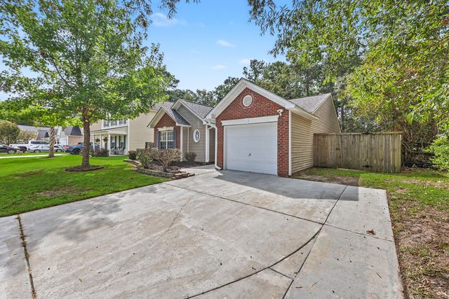 321 Jamestown Drive, Summerville, SC 29486