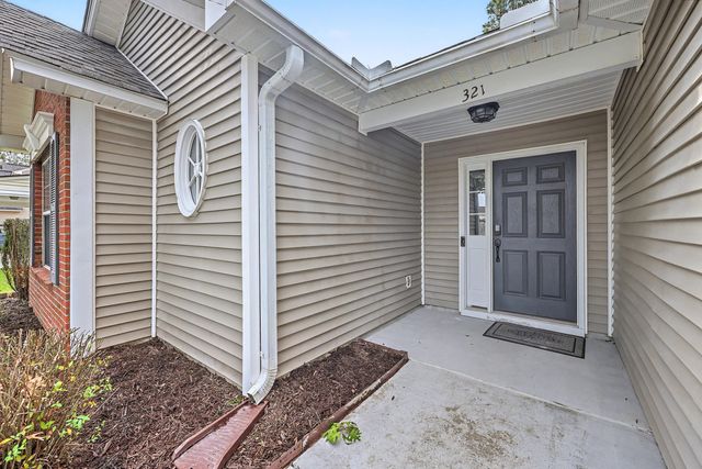 321 Jamestown Drive, Summerville, SC 29486