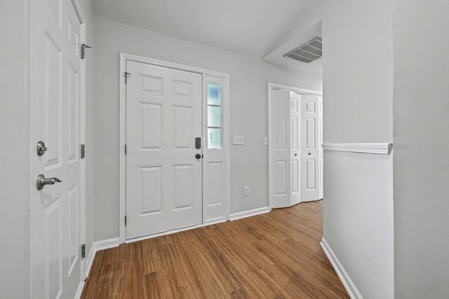 321 Jamestown Drive, Summerville, SC 29486