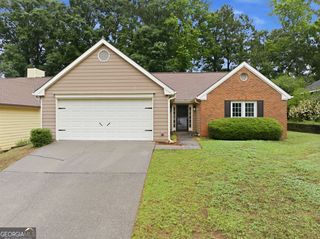 685 Hunters Creek Lane, Lawrenceville, GA 30043