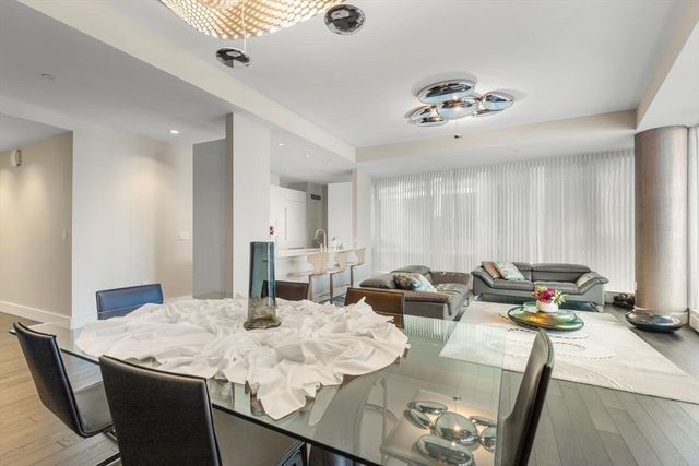 22 Liberty Dr 7M, Boston, MA 02210