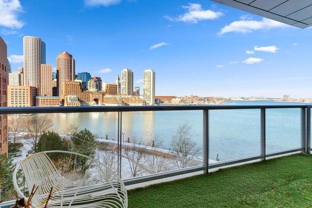 22 Liberty Dr 7M, Boston, MA 02210
